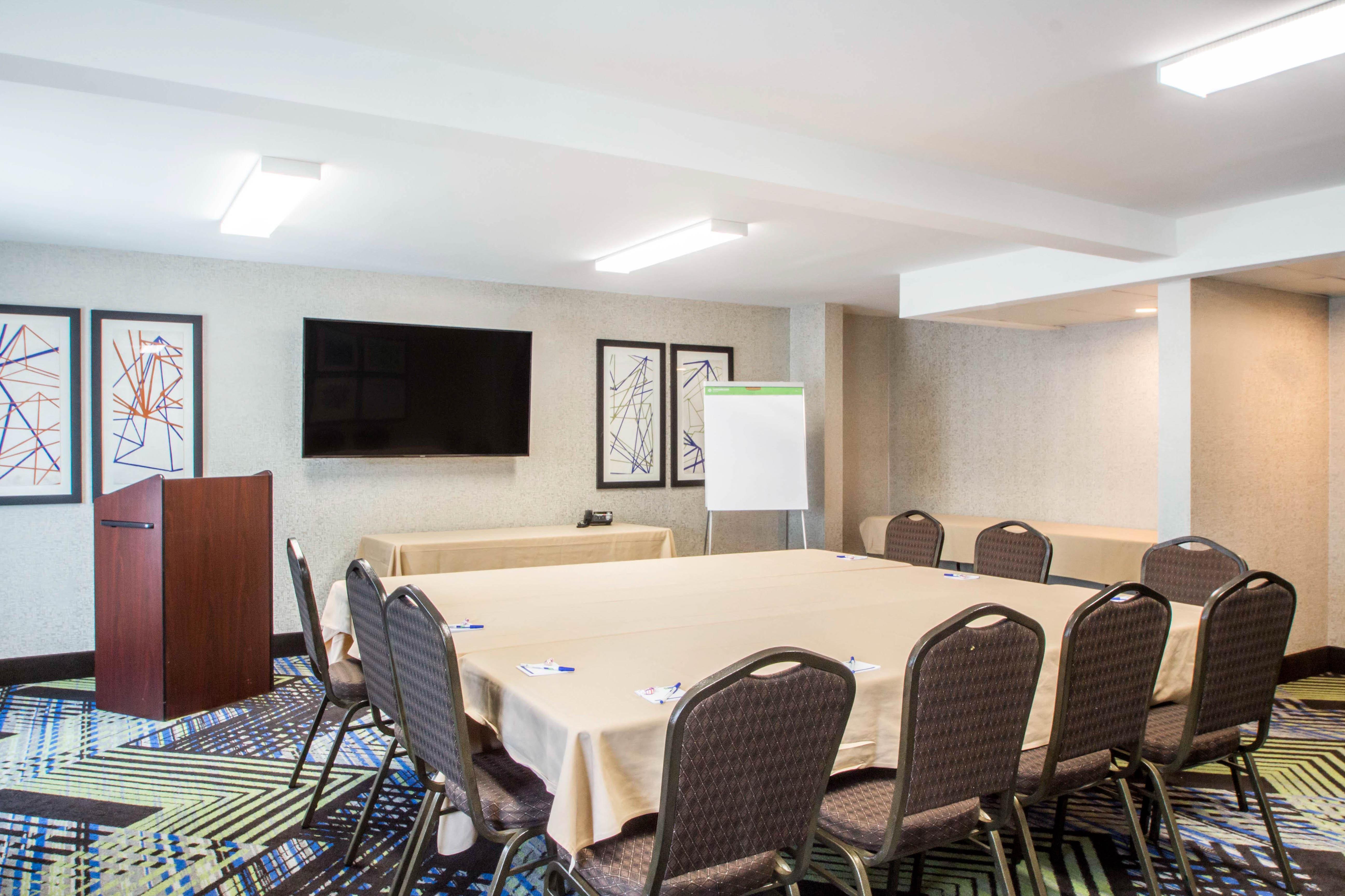 Holiday Inn Express & Suites - Albany Airport - Wolf Road By Ihg Luaran gambar